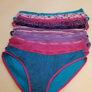 Calvin Klein Cotton Bikini( Teen.)